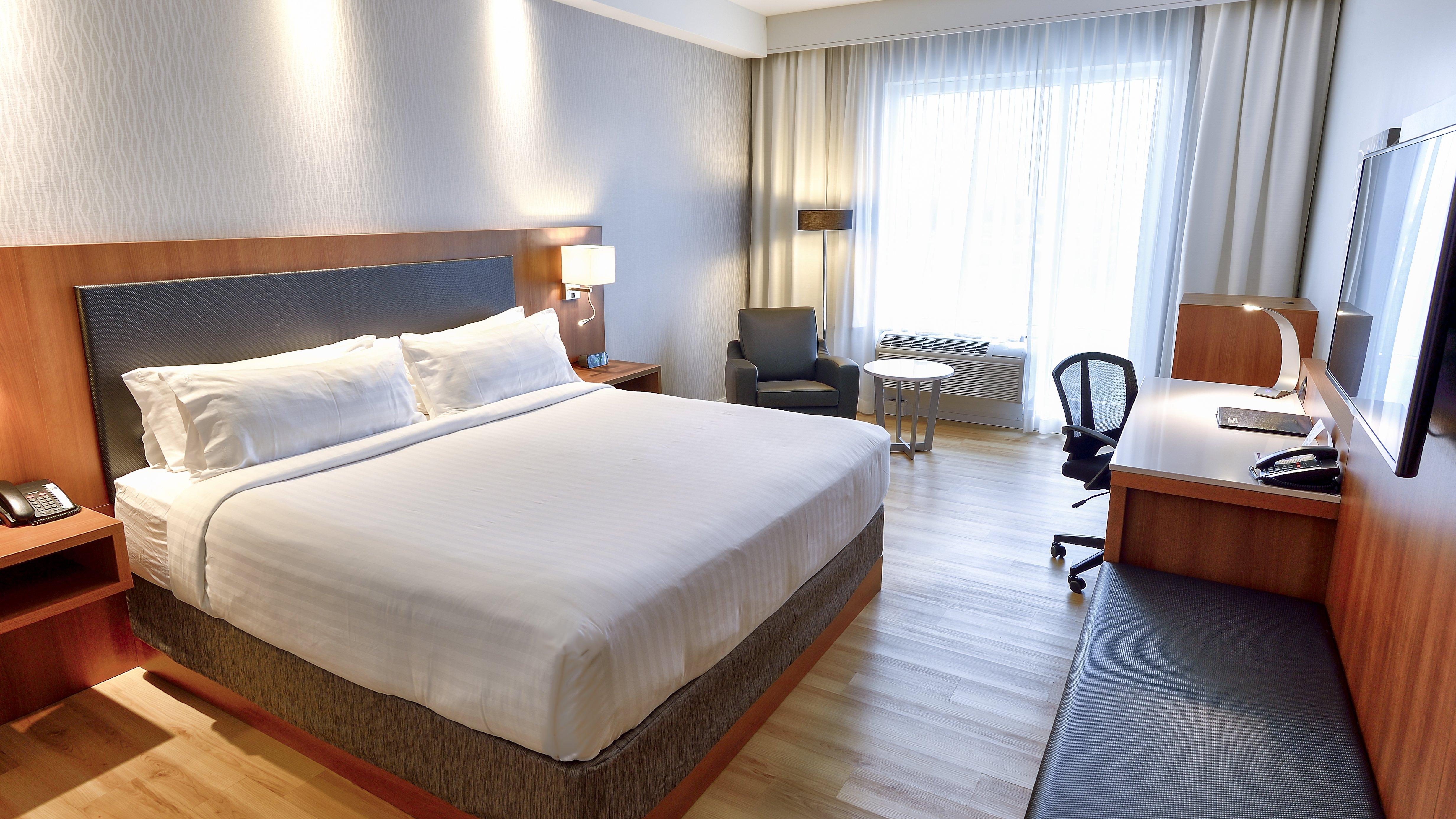 Holiday Inn Express & Suites Vaudreuil-Dorion By Ihg Exterior photo