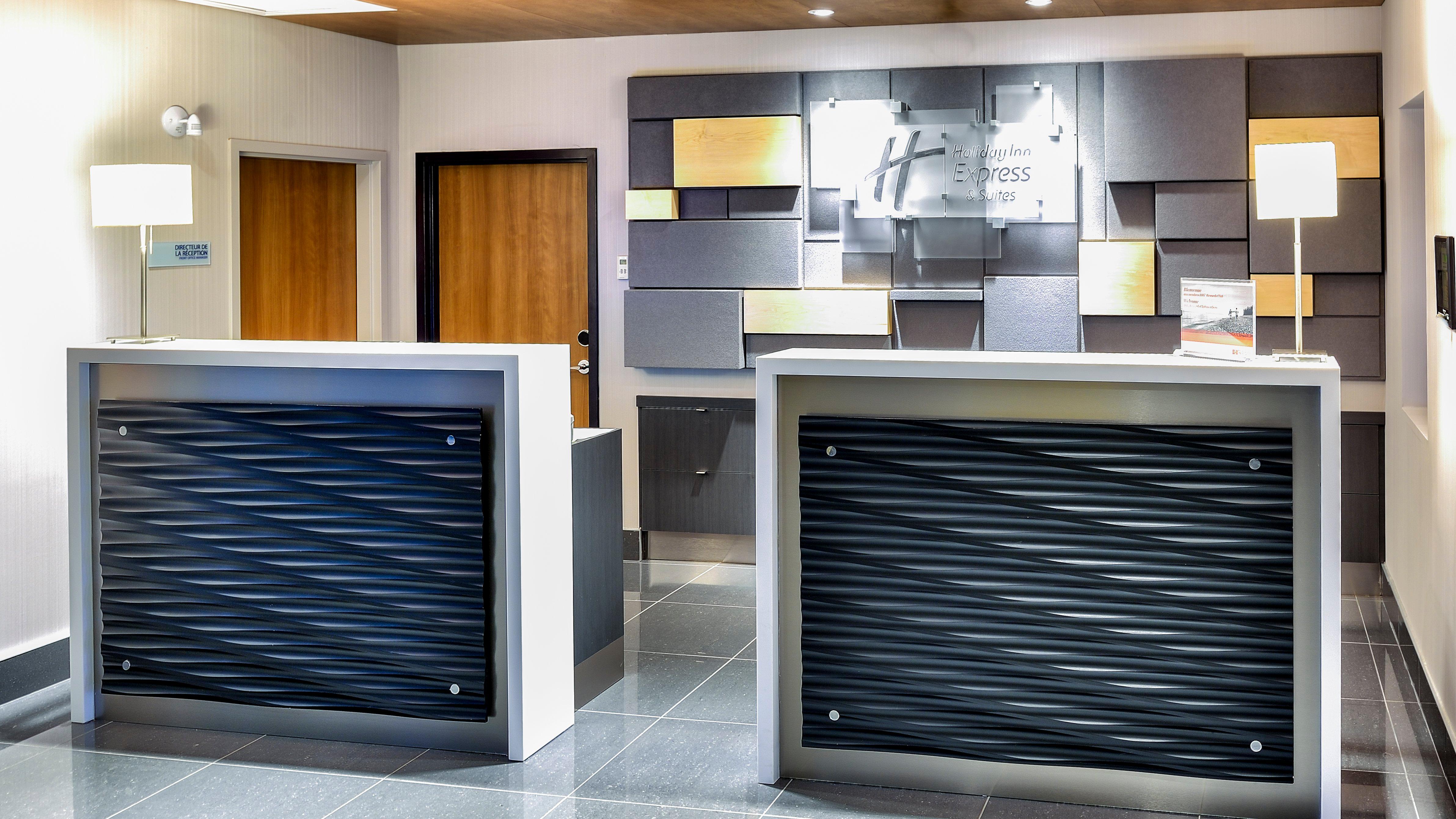 Holiday Inn Express & Suites Vaudreuil-Dorion By Ihg Exterior photo