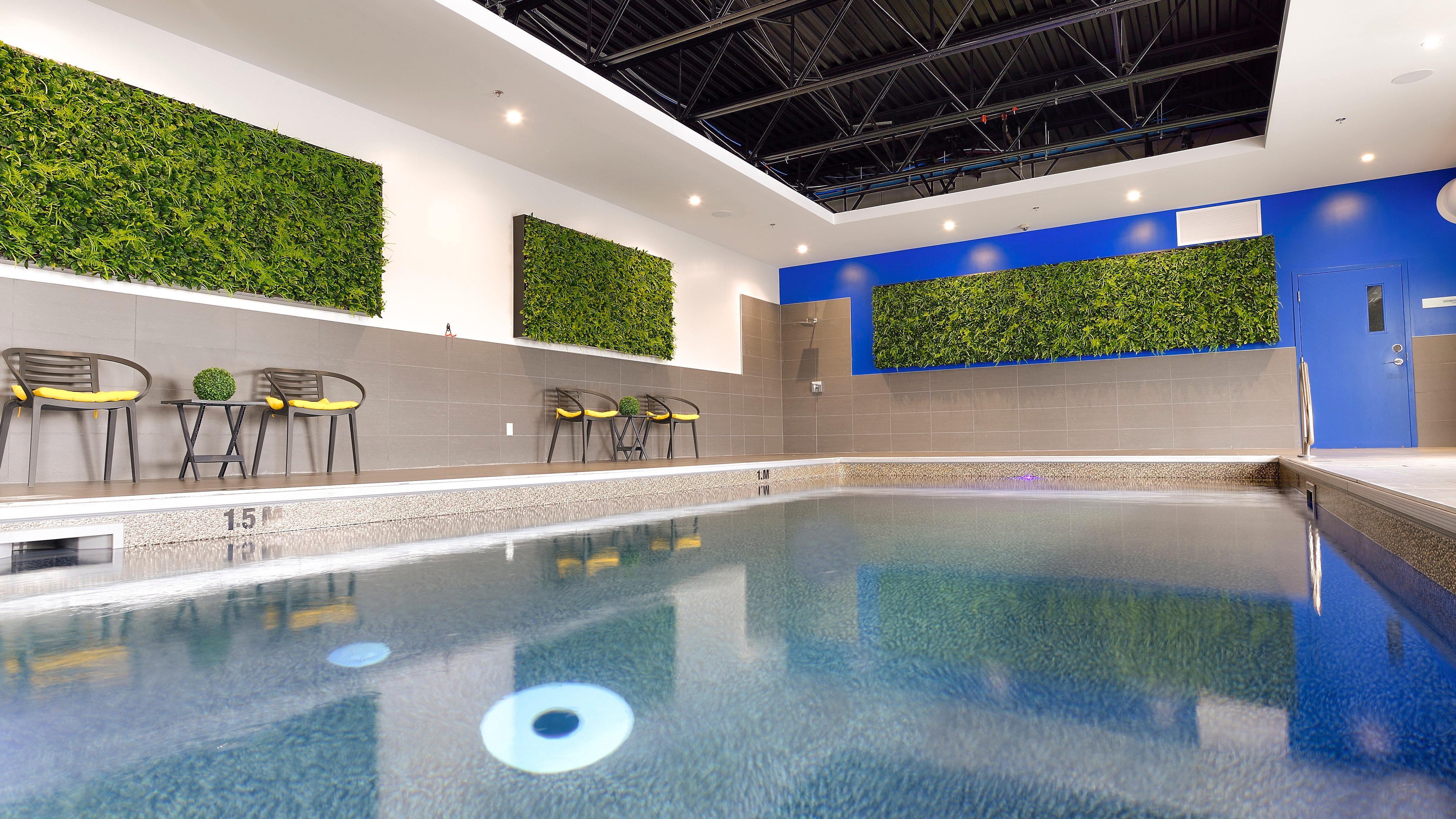 Holiday Inn Express & Suites Vaudreuil-Dorion By Ihg Exterior photo
